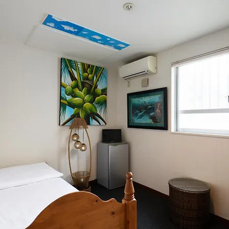 Guest House Grand Naha Extérieur photo